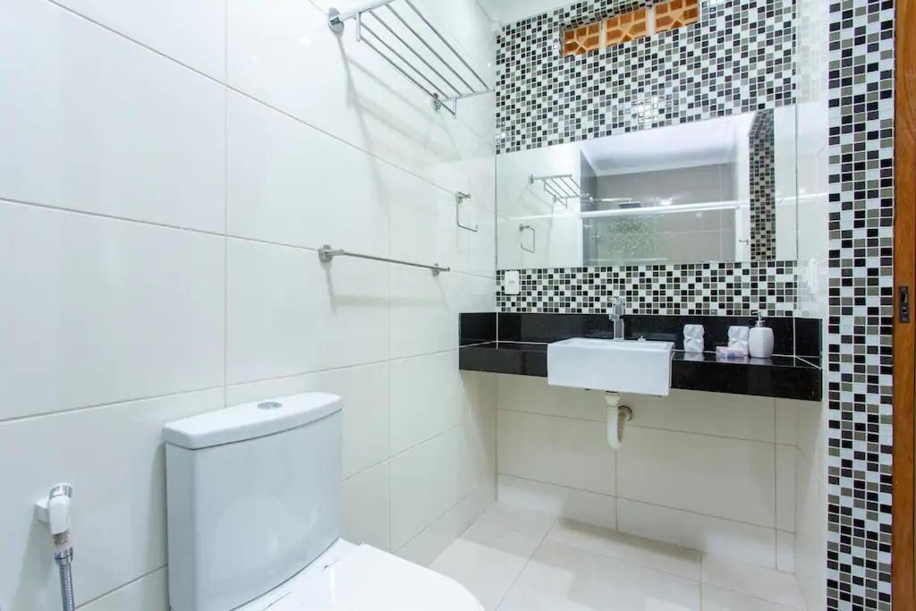 Alt House 706 Norte Hotel Brasilia Esterno foto